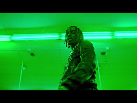 PLAYBOI CARTI「SKY」公式動画サムネイル